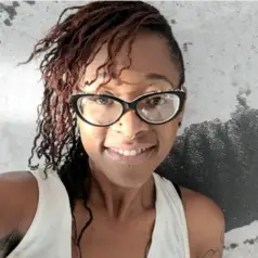Image of Simone Jenifer